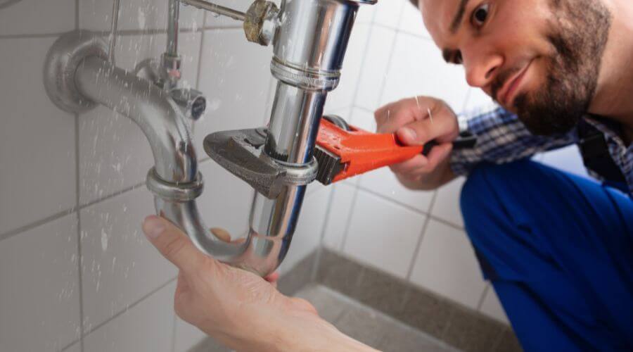 Professional same day plumber services in New Castle, IN